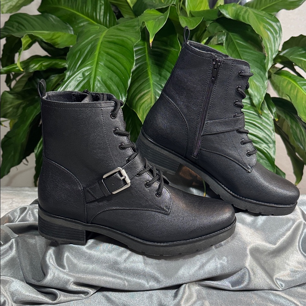 SOUL Naturlizer Black Buckle & Zip Combat Ankle Boots - Women's US 9M
